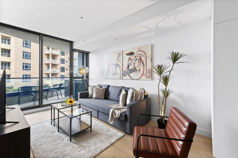 A Stylish 2BR Apt In The Heart Of Chapel Street - Accommodation Burleigh 0