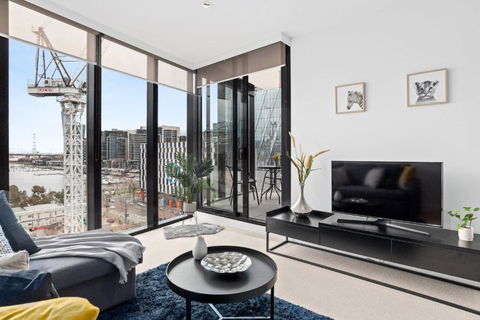 A Stylish 2BR Apt With FREE Parking - Accommodation Burleigh 0
