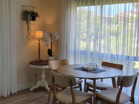 Abalone Guest Accommodation - Accommodation Burleigh 4