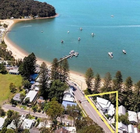 Absolute Beach Front House Panoramic Views - Accommodation Burleigh 0