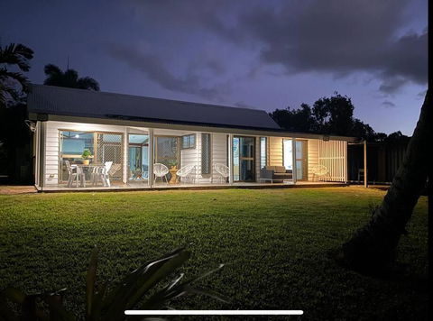 Absolute Beach Front - Accommodation Burleigh 1