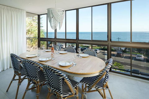 Absolute Beachfront Bliss On Kings Beach - Accommodation Burleigh 0