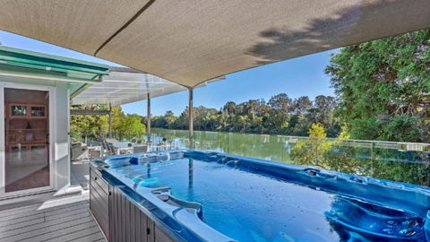 Absolute River Front House - Accommodation Burleigh 0