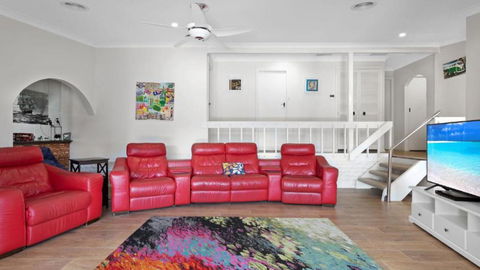 Absolute River Front House - Accommodation Burleigh 2