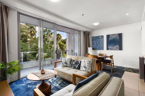 Absolute Waterfront - Enjoy Exceptional Lifestyle - Accommodation Burleigh 0