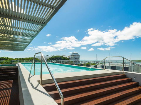 Absolute Waterfront - Enjoy Exceptional Lifestyle - Accommodation Burleigh 2