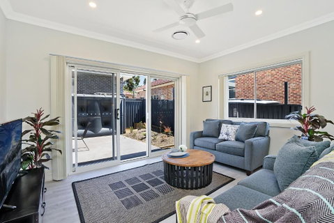 Accommodation Hunter - Adams Street Maitland - Accommodation Burleigh 4