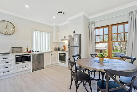 Accommodation Hunter - Adams Street Maitland - Accommodation Burleigh 0