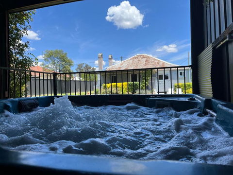 Addisons Stanthorpe With Hot Tub - Accommodation Burleigh 1