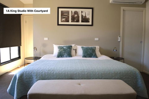 Adelphi Apartments 1 Or 1A - Accommodation Burleigh 3