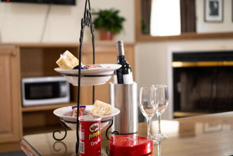 Admiralty Inn - Accommodation Burleigh 2