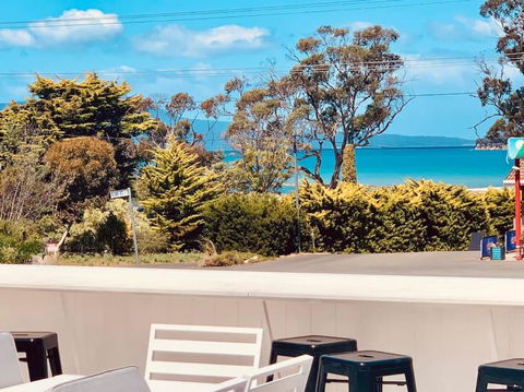 Adorable Studio Next To Cafe, Walk To Beach! - Accommodation Burleigh 0