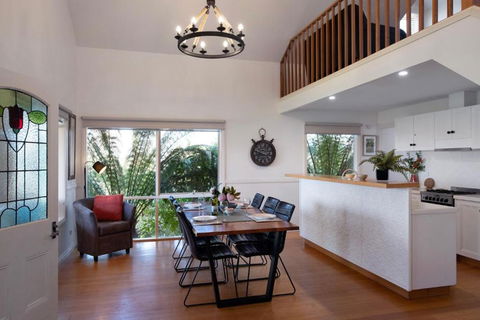 Aggies Way - Accommodation Burleigh 3