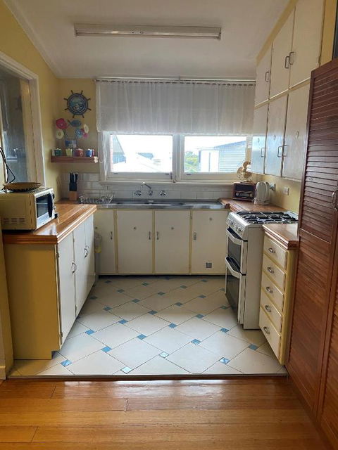 Ahoy Family Beach Escape - Accommodation Burleigh 3