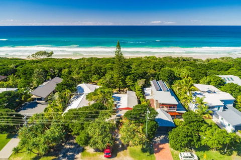 A Perfect Stay - Beachcombers Cottage - Accommodation Burleigh 1