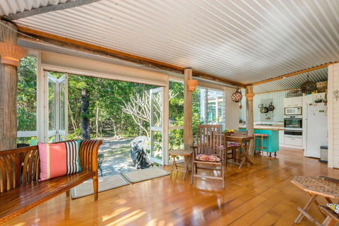 A Perfect Stay - Beachcombers Cottage - Accommodation Burleigh 3