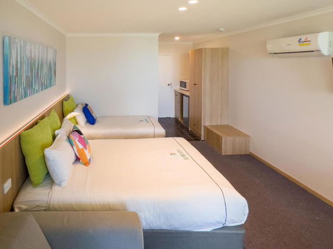 A1 Motels And Apartments Port Fairy - Accommodation Burleigh 3