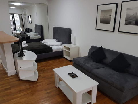 Accommodation Sydney Potts Point Pet Friendly Studio Apartment With Balcony - Accommodation Burleigh 2