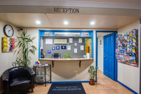 Albion Manor - Accommodation Burleigh 3