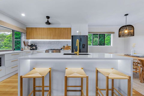 Airlie Abode - Accommodation Burleigh 2