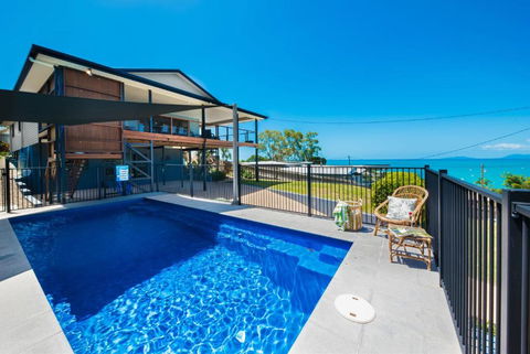 Airlie Oasis - Accommodation Burleigh 2