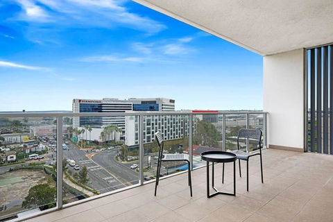 Airport And Waterview Retreat - Accommodation Burleigh 4