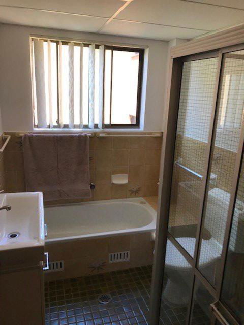 Akuna 8 - Accommodation Burleigh 4