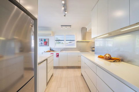 Albacore 5 - Accommodation Burleigh 4