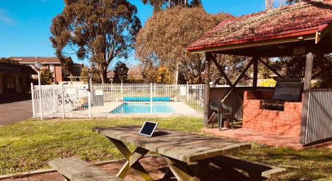 Alfred Motor Inn - Accommodation Burleigh 4