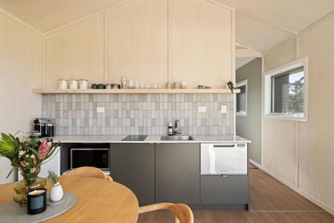 Alkira Cottage - Accommodation Burleigh 3