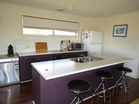 All Decked Out In Turton - Accommodation Burleigh 1
