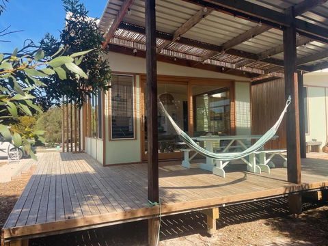 Alloca Beach Shack - Accommodation Burleigh 0