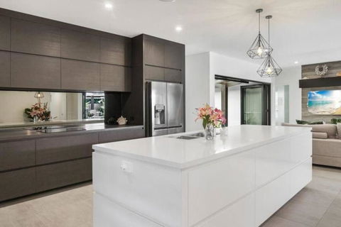 Allure - 4 Bedroom Luxury House In Port Douglas - Accommodation Burleigh 1