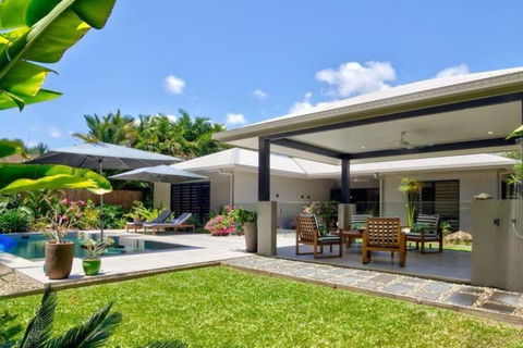 Allure - 4 Bedroom Luxury House In Port Douglas - Accommodation Burleigh 2