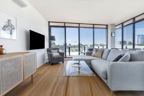 Aloft At Era With Sweeping Balcony Views - Accommodation Burleigh 1
