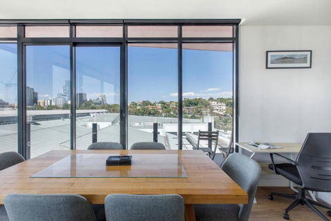 Aloft At Era With Sweeping Balcony Views - Accommodation Burleigh 2