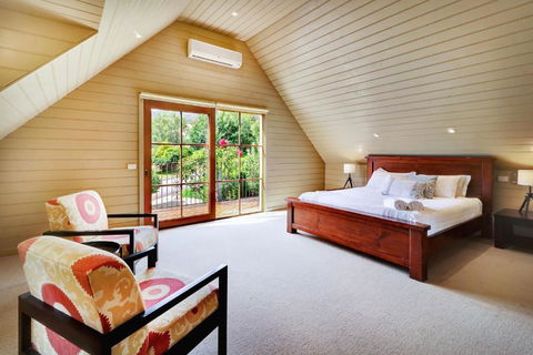 Alpine Sadler Retreat - Accommodation Burleigh 3