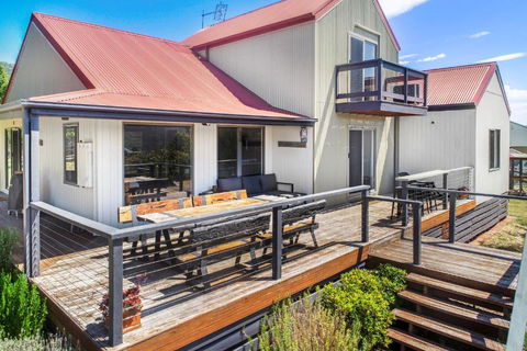 Alpine Twin Heights - Accommodation Burleigh 2