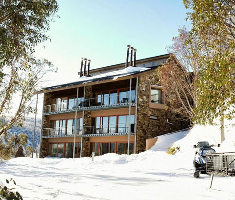Alpine Woodsmoke Apartments - Accommodation Burleigh 0