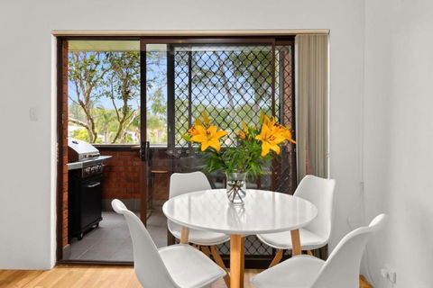 Amanda Court 8 Fantastic Unit So Close To The Beach - Accommodation Burleigh 2