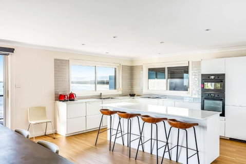 Amaroo - Accommodation Burleigh 4