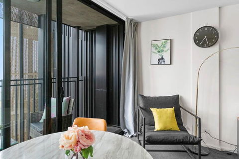 Amazing CBD 2BR Apt - Walkable & Wi-Fi & Charm - Accommodation Burleigh 2
