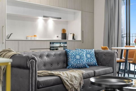 Amazing CBD 2BR Apt - Walkable & Wi-Fi & Charm - Accommodation Burleigh 4