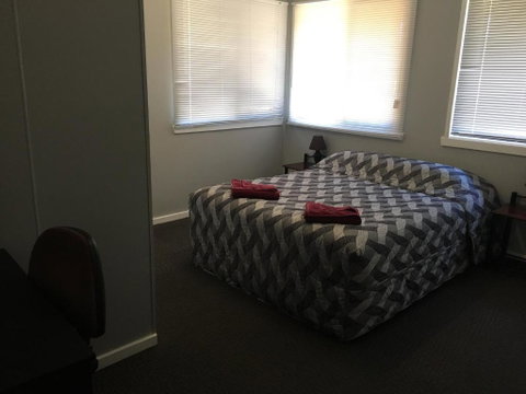 Amble Inn - Accommodation Burleigh 3
