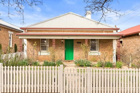 Ambrose On Byng - Central Location - Accommodation Burleigh 3