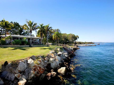 AMITY SHAWS - Accommodation Burleigh 0