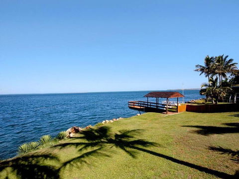 AMITY SHAWS - Accommodation Burleigh 4