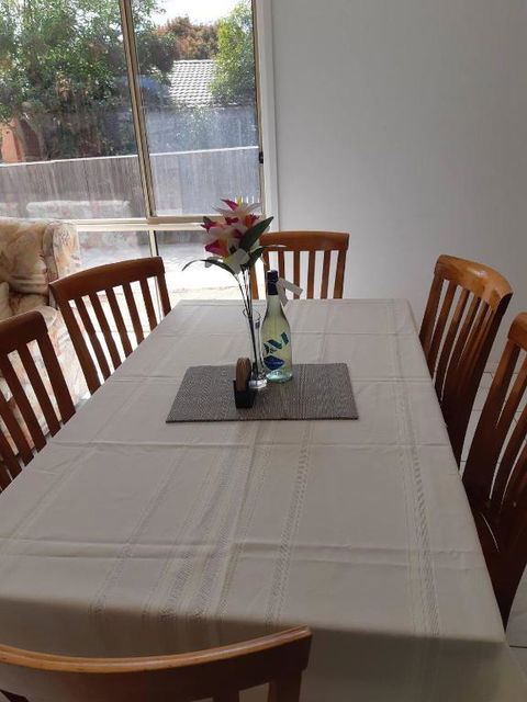 An Executive 3 Bedroom New House, All To Yourself - Accommodation Burleigh 0