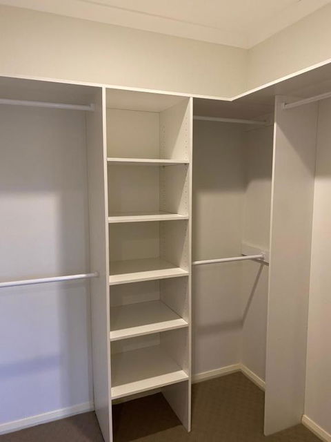 An Executive 3 Bedroom New House, All To Yourself - Accommodation Burleigh 4