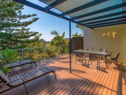 Angourie Blue 8 - Accommodation Burleigh 3
